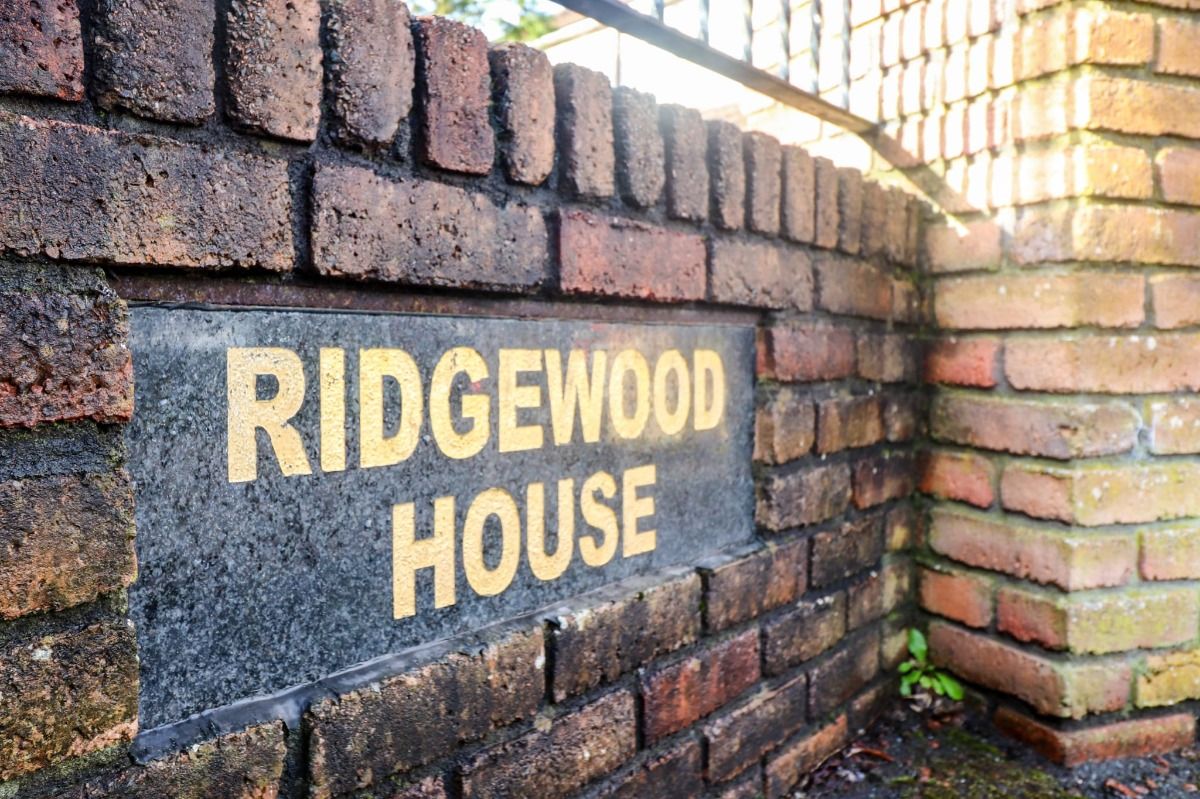 2 Ridgewood House