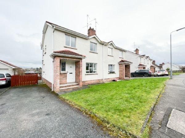 32 Tullymore Downs, Armagh