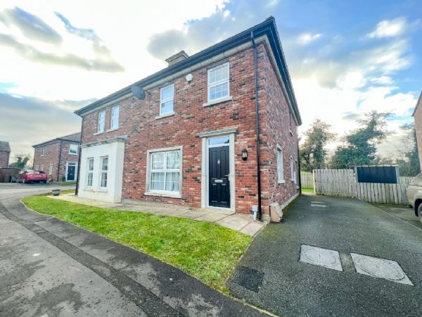 18 Spinners Avenue, Armagh
