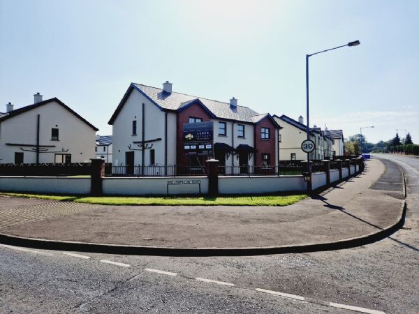 17 Lower Retreat, Omagh
